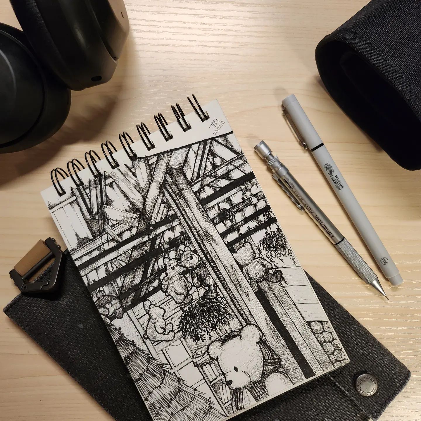 간만에 그리니깐 재미있네 ㅎ

#drawing #곰돌이