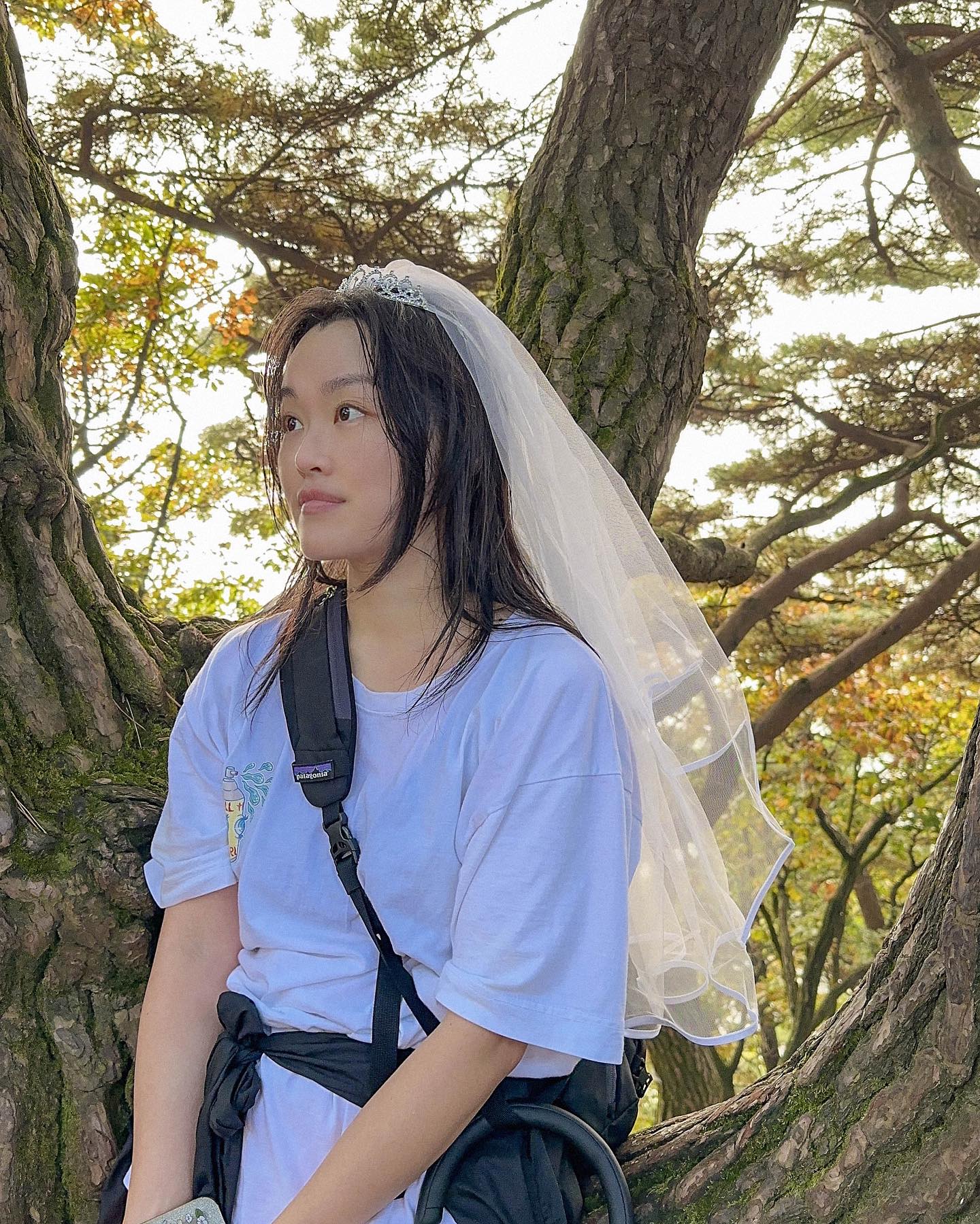 잘 살게요^^
특이점이 온 #브라이덜샤워

는 청계산에서 한 갱스발희 브라이덜샤워
3년 뒤에 보내 준다고 나도 찍어 줌...
왜 3년이나 걸릴 거라 생각하는 거야