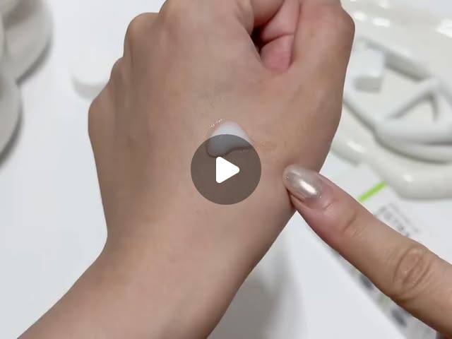 [3W CLINIC (주)한국자이화장품] 이지트라 고함량 EGF 트라넥삼산 재생크림