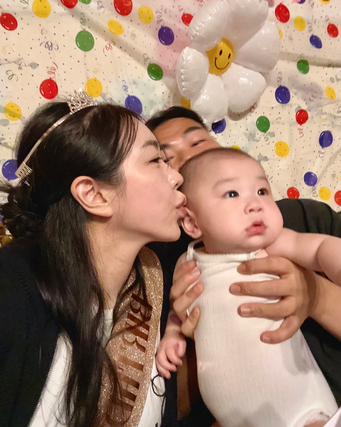 작년 생일ㅋㅋㅋㅋㅋㅋ 을 1년만에 올리고 있고요.. 
동위가 장소 보지도 않고 예약해버려서 
가평 계곡 계획이 지리산이 된 이슈
안가봤는데 렄키빜ㅋ.. 🤟🏻✨🪄
안턴 추억이고 생파 고마웠고 작년 조율은 뚱땡이엮다. 👶🏻
⠀
