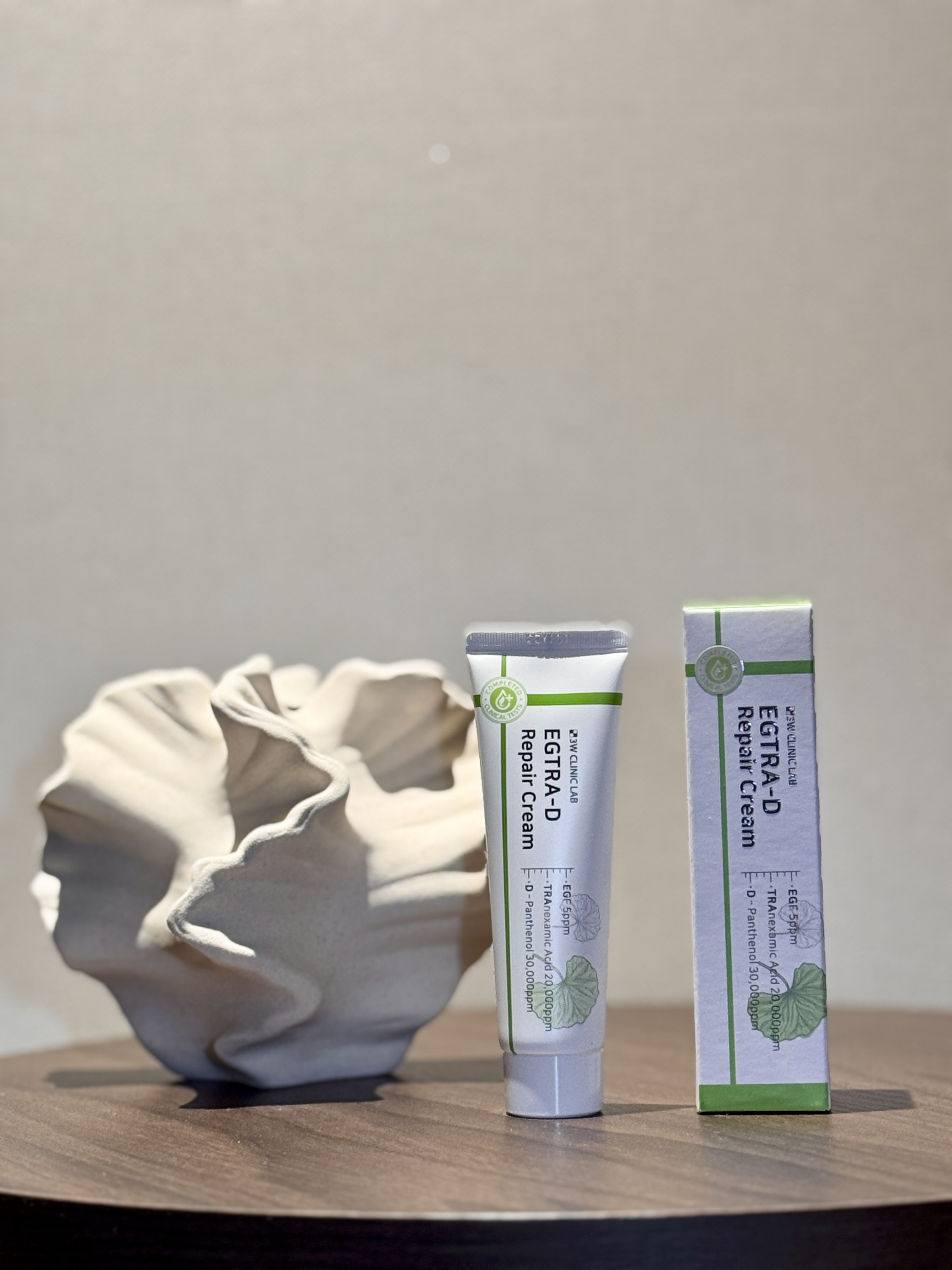 [3W CLINIC (주)한국자이화장품] 이지트라 고함량 EGF 트라넥삼산 재생크림