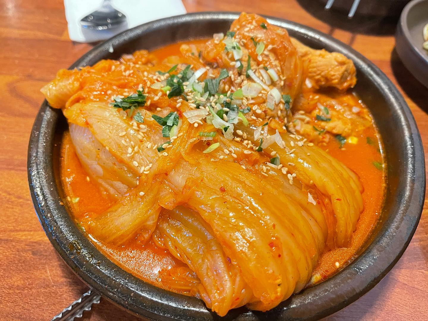 전 만든뒤엔 엄마랑 막걸리에 김치찜이지!!!!
.
.
#김치찜 #혜화도담 #맛있다그램 #먹스타 #뷰스타그램 #코로나 #음식스타그램 #먹방스타그램 #먹스타맞팔 #오늘하루 #일상 #데일리 #소통스타그램 #인친 #먹스타그램 #인스타데일리