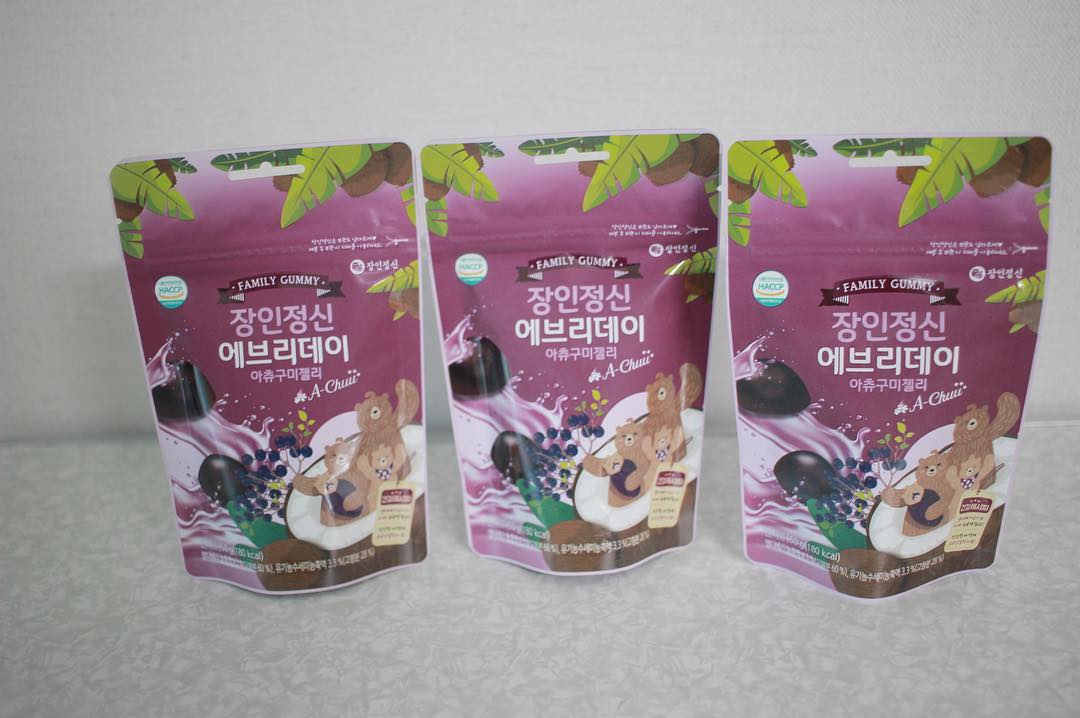 @maddongsan on Instagram: “젤리 좋아하는 우리아들👦🏻 haccp인증✨안심하고 먹이는 어린이젤리💜 gi지수가낮은 코코넛설탕✨면역력증진에 도움되는 엘더베리🍇 . . http://www.believe-…”