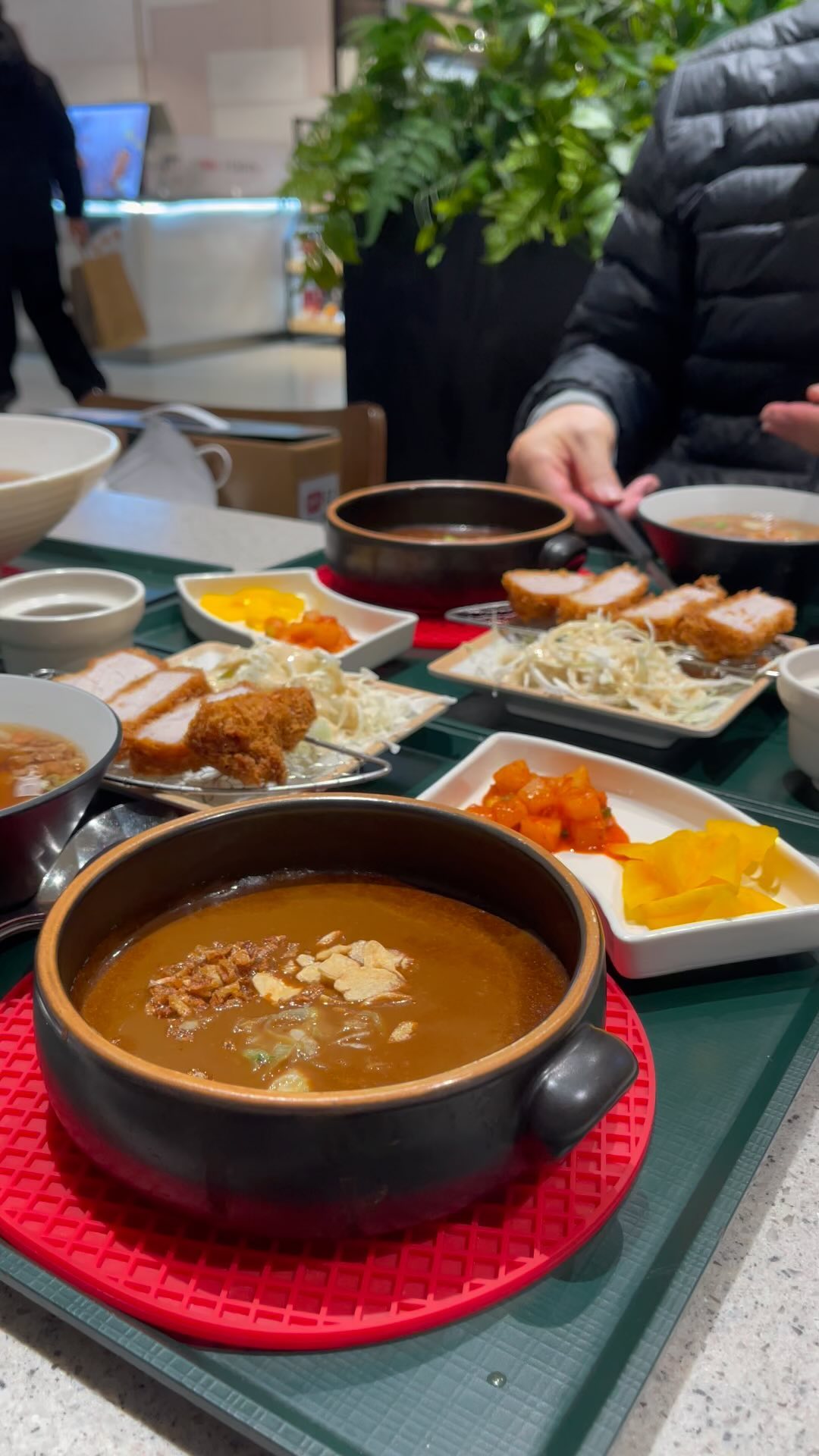 백화점 지하 푸드코트에서 맛점
푸짐푸짐

#간코돈카츠