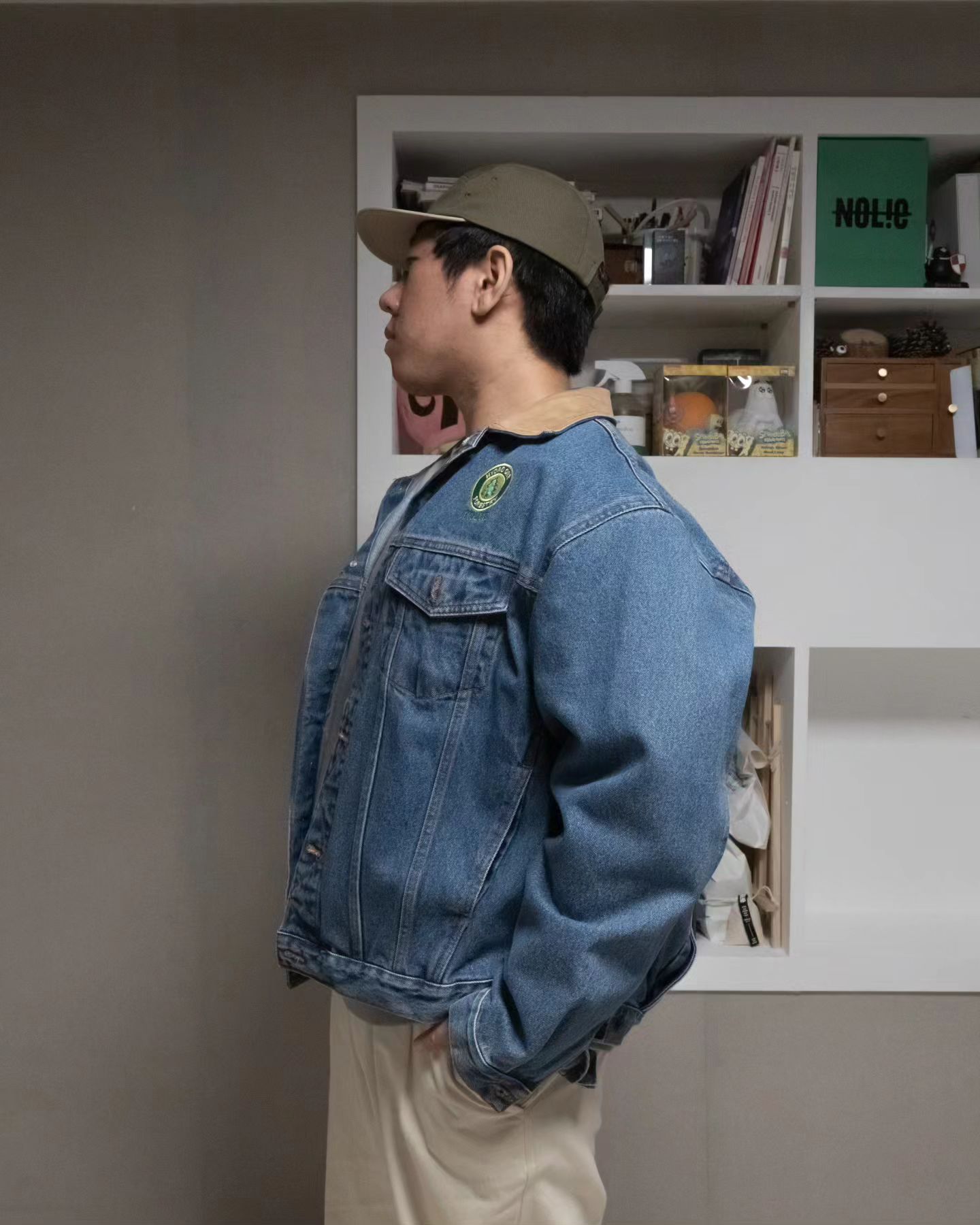 가을맞이 OOTD

#케이스어랏 #campcap #캠프캡 #빈티지룩