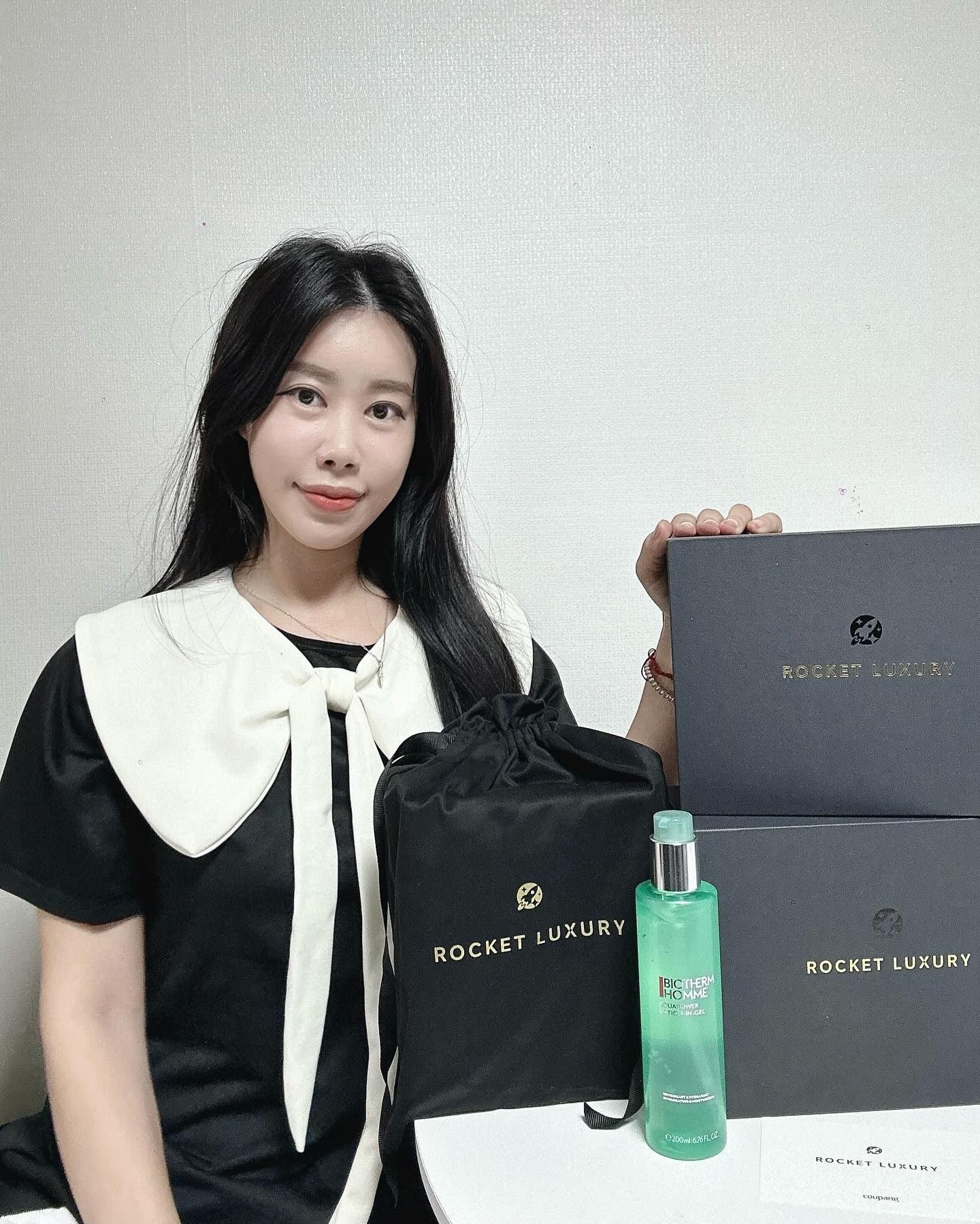 #광고 굳이 백화점에 가지 않아도 모바일로 간편하게 주문이 가능한 쿠팡 로켓럭셔리
.
.
고급스러운패키징으로 친/지인에게 의미있는 선물할 때 좋아요
쿠팡의 빠른 배송이 강점이라 급하거나 서둘러야할 때 이용하면 좋을 것 같아요
.
.
제품력 좋은 비오템을 합리적인 가격으로 살 수 있는 쿠팡 로켓럭셔리
.
.
어반디케이, 설화수, 오휘, 헤라, 바비브라운, 크리니크, 빌리프, 시세이도, 더후 등등 쿠팡에서 정품 인증을 하는 다양한 명품브랜드 화장품을 만나볼 수 있어요
.
.
와우회원인 경우 로켓럭셔리 구매 가격의 10%가 쿠팡캐시로 적립 되고 럭뷰페 기간동안 몇몇 제품들은 다운로드 쿠폰 혜택과 함께 증정사은품까지 있으니 쿠폰혜택 증정제품도 챙겨서 쇼핑하세요
.
.
쿠팡의 가장 큰 뷰티프로모션인 럭셔리 뷰티 페스타 ’럭뷰페‘를 검색하세요!
.
.
럭셔리 뷰티 페스타 기간 : 24.04.01 ~ 24.04.07
.
.

#쿠팡 #쿠팡뷰티 #로켓럭셔리 #선물추천 #럭셔리뷰티페스타 #럭뷰페 #뷰티프로모션 #명품화장품
#비오템  #비오템아쿠아파워올인원