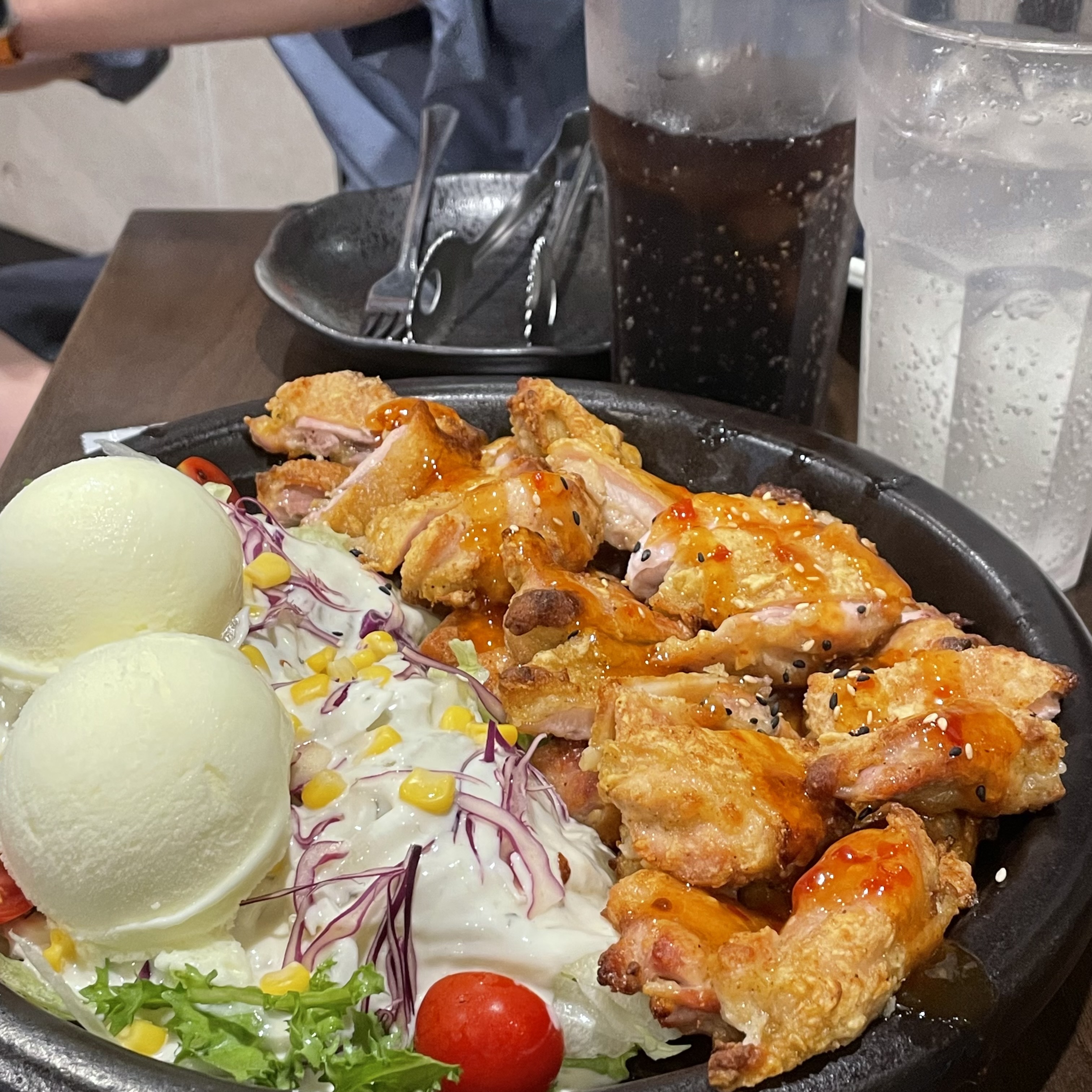 맛집체험리뷰 또는 기자단 키워드 하나 상위노출 제공해드려요! 3