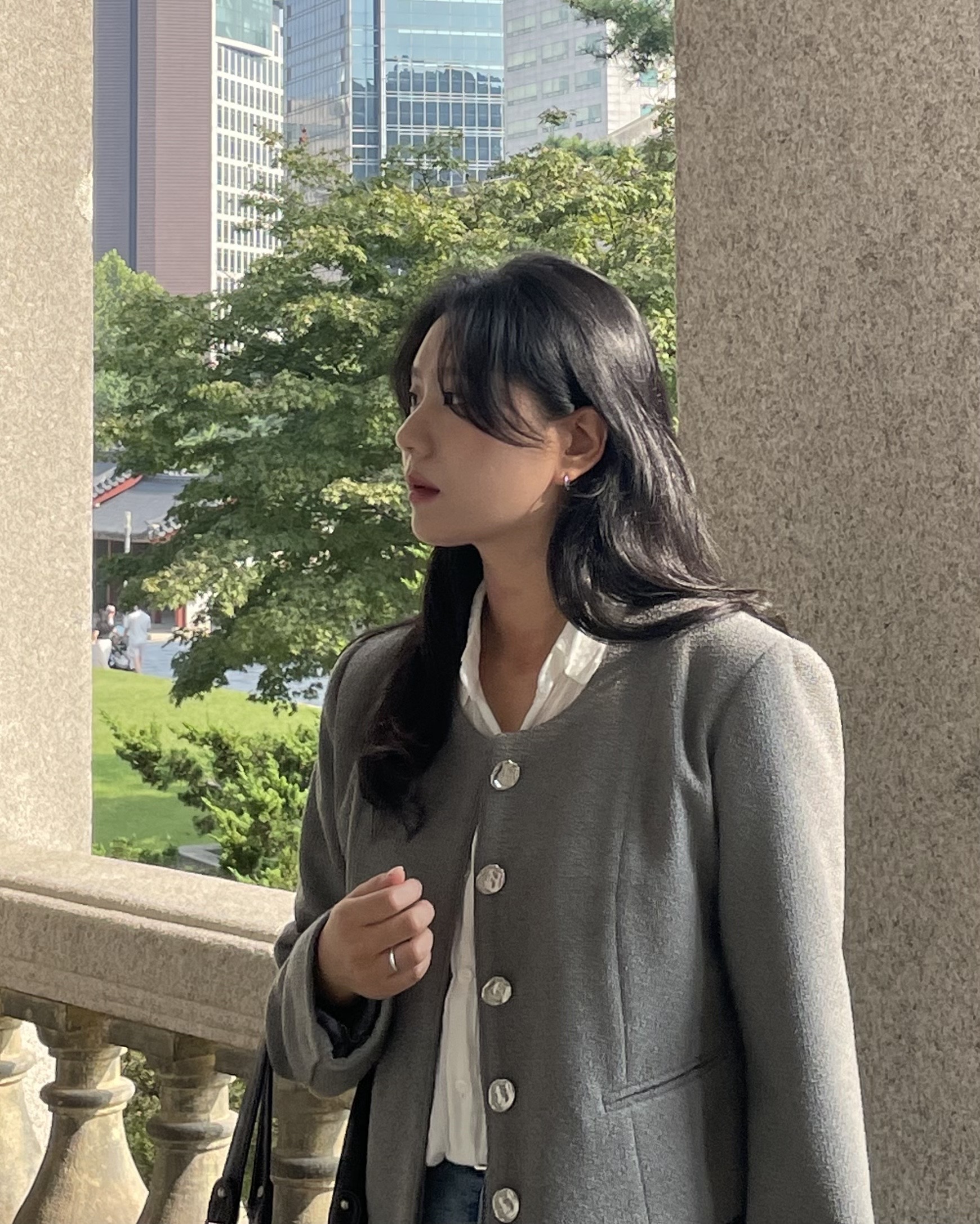 애정 가득 담은 패션리뷰가 필요하시다면! 우디한 무드/자연스러운 리뷰🧺 6