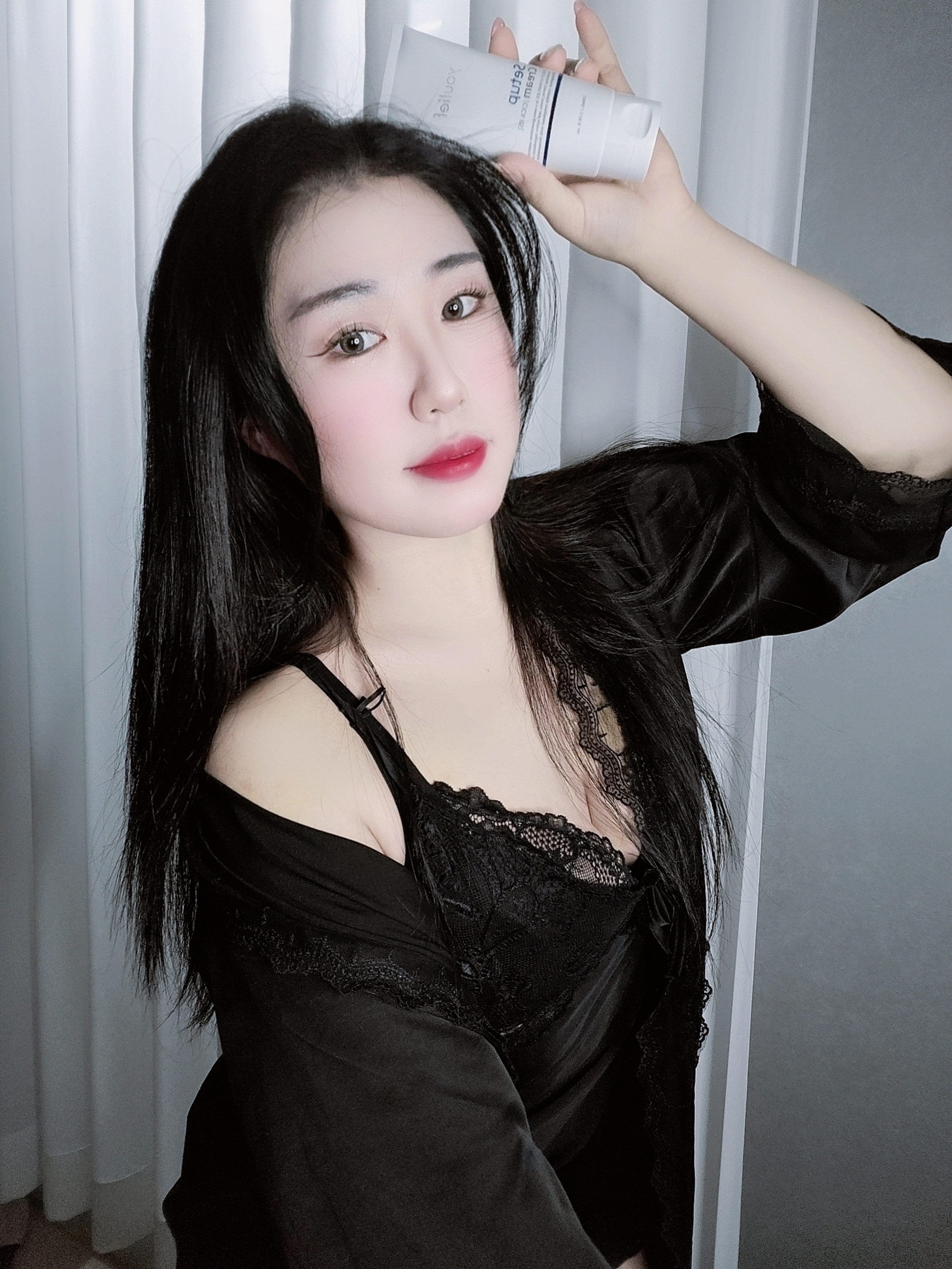 헬스/뷰티/숙소/식품/맛집등등 다양한 리뷰가능한 일반인모델입니다🩷 4