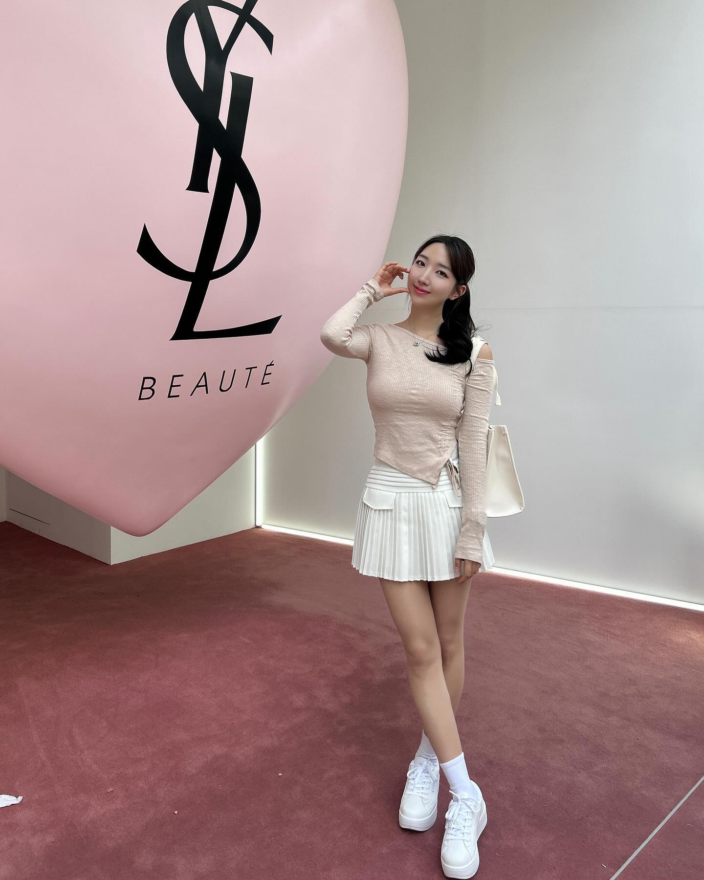 뷰티/패션/전자제품/여행 모든 협찬 경험있는 4k 인플루언서입니다 : 2