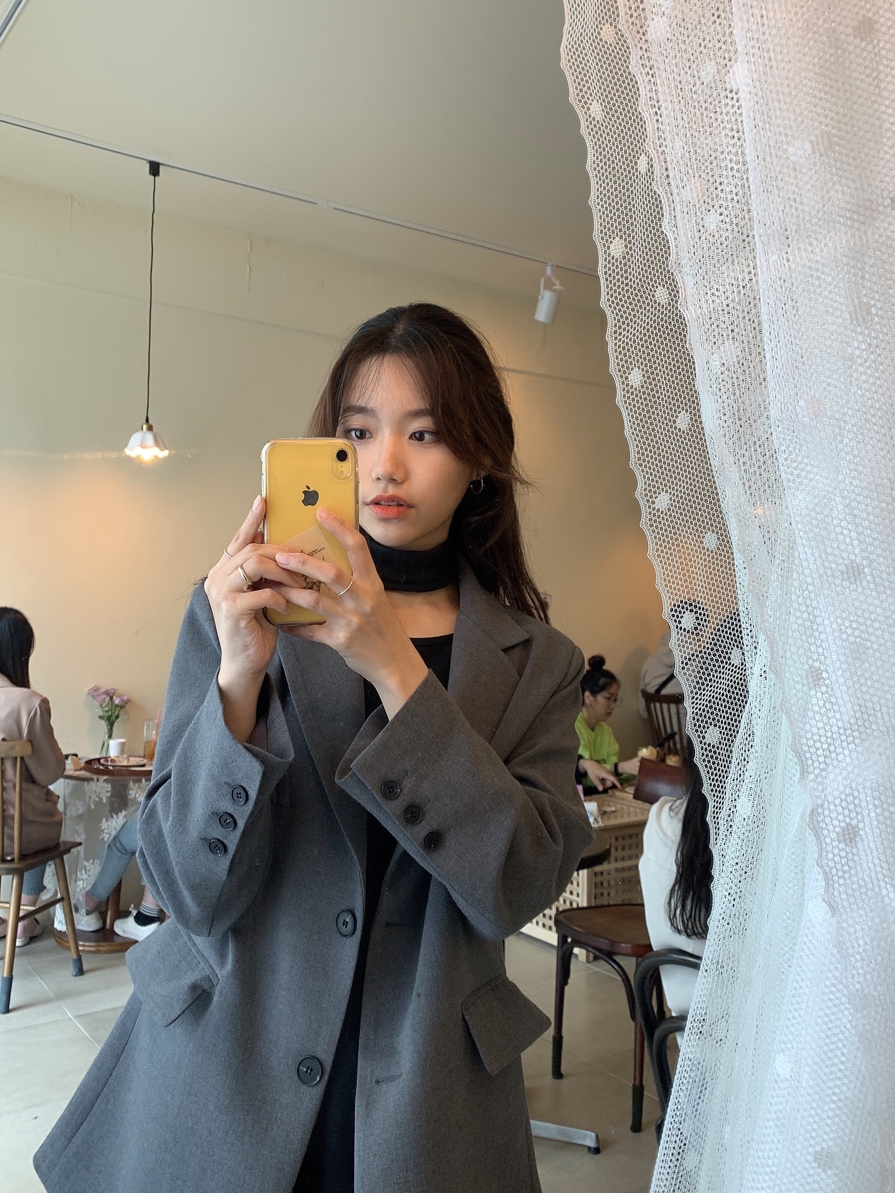 전문 모델이 제공하는 고퀄리티 리뷰와 콘텐츠  4