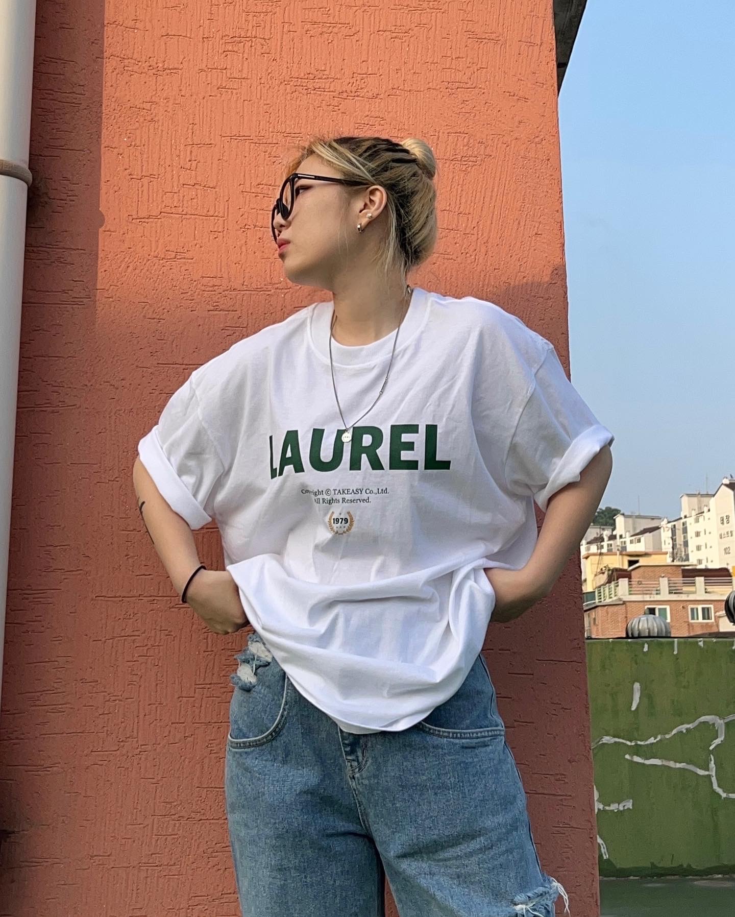 패션 제품 사진업로드, 요즘유행하는 릴스 촬영 업로드 서비스 3